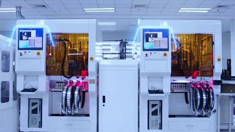 一臺手機是怎樣“智能”制造的？我們去聯想武漢工廠看了看——技術視角的深度解析